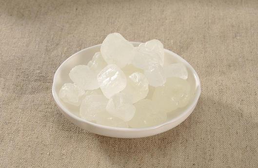 教你巧妙弄碎大块冰糖-很美的