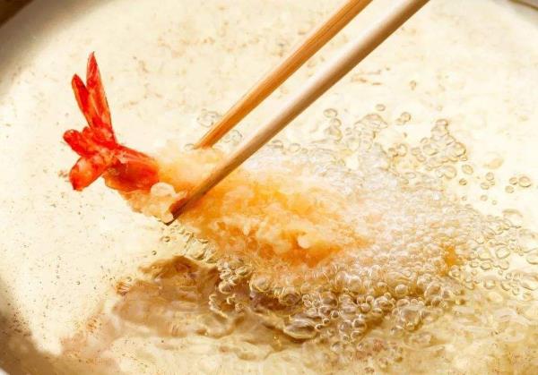 夏季养胃，要少吃油炸、辛辣食物，多吃苹果、香蕉等6种水果-很美的