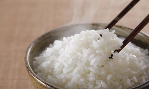 跨国用餐：不可不知的礼仪-很美的