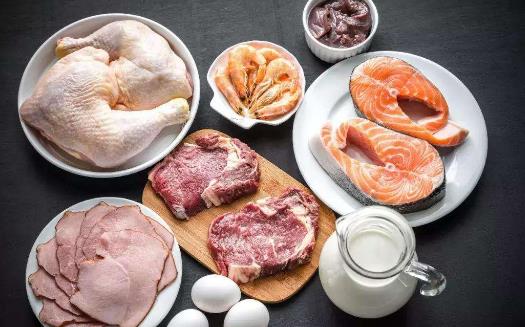 训练后加餐 吃根香蕉补充钾元素-很美的