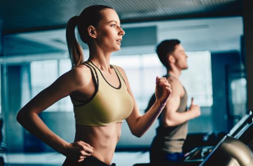 运动健身结束后不要蹲坐休息 运动后的拉伸运动推荐-很美的