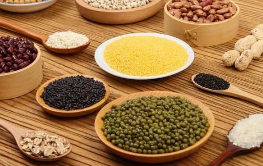 注重健康营养均衡 煮碗健康有营养的小米粥