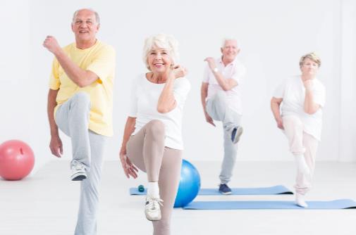 加强身体锻炼有益身心健康 盛夏酷暑运动锻炼须知-很美的