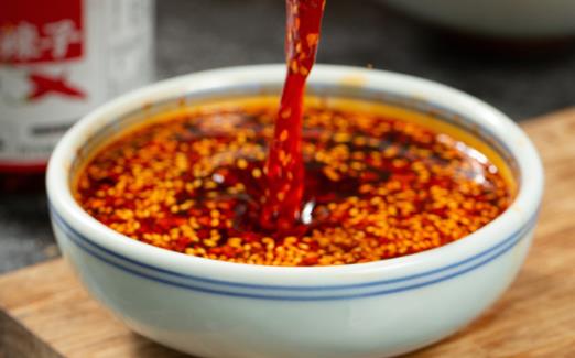 辣椒油过期了还能吃吗 辣椒油变质什么样子-很美的