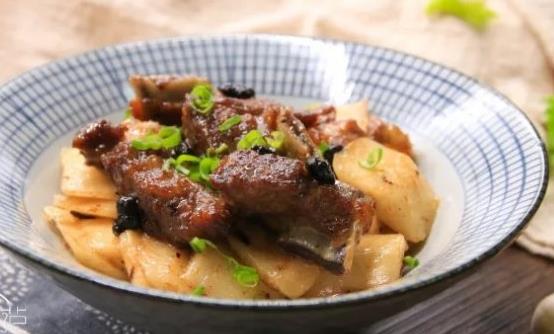 年糕又称年年糕 年糕的八种美味做法