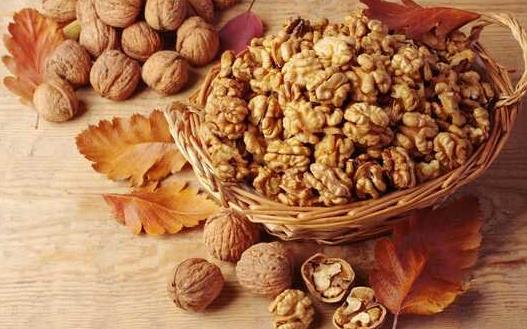 教你如何巧妙给核桃仁去皮-很美的