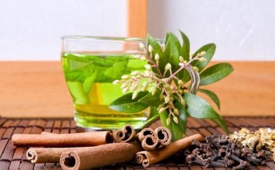 缓解眼睛干涩的方法 多吃八类食物保护眼睛-很美的