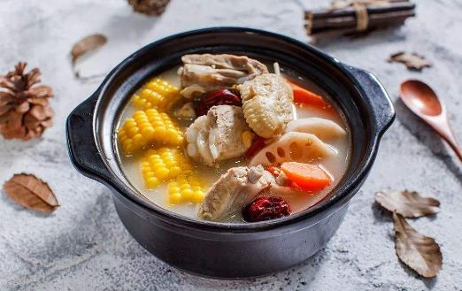 喝汤养生保健 脑力劳动者喝汤应该以健脑汤为主-很美的