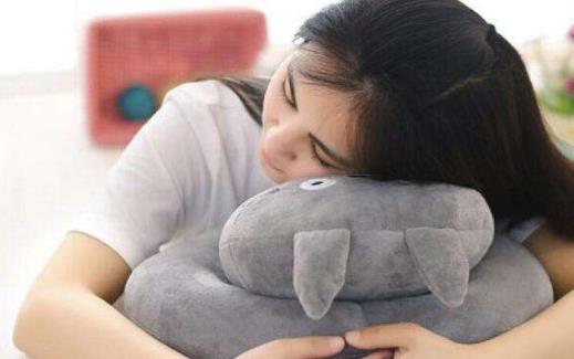 适合在公司午睡的有效妙招 正确午睡的注意事项-很美的