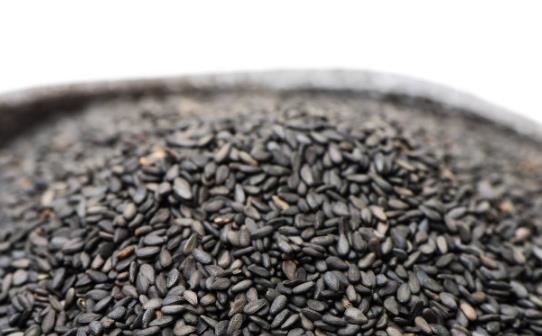 白领女性防辐射必吃的10种食物 推荐日常防辐射方法-很美的