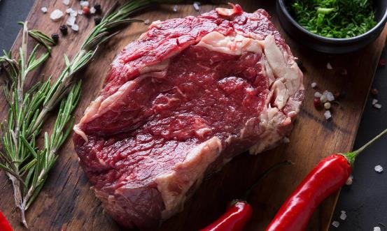 肉吃多了伤心又伤脑 老人这样吃肉才健康-很美的