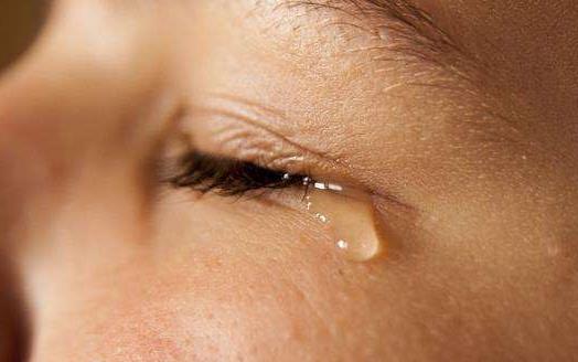 上班族眼睛干涩 减轻电脑辐射伤害眼睛的妙招-很美的