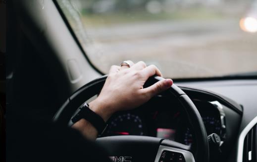 开车必看 这些常识新手司机一定要牢记-很美的