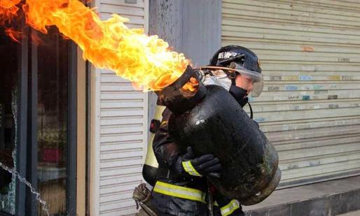 煤气罐使用年限到底是8年还是15年 煤气罐超过年限使用有什么后果-很美的