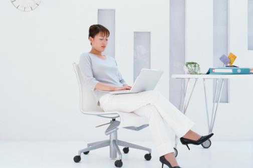 生活中的坏习惯易加速衰老 错误锻炼加速人体老化-很美的