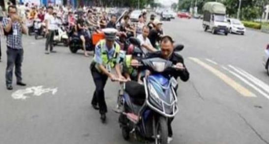 交警提醒:电动车有这三个条件中一种 一律强制报废