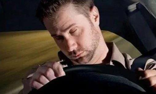 开新车必须预防四种疾病 教你开车解除疲劳的10个方法-很美的