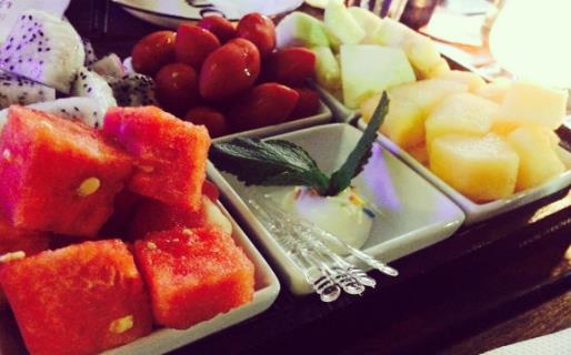 饭后是保健养生的好时机 饭后不能做的事-很美的