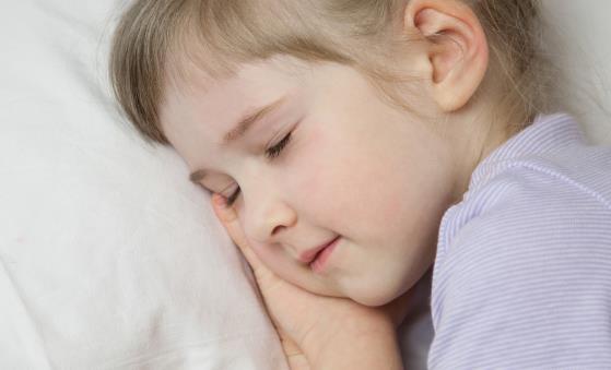 睡觉流口水 可能预示着6种身体毛病-很美的