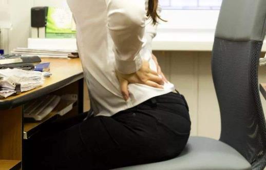 简单高效的瑜伽动作上班族放松身心从现在开始-很美的