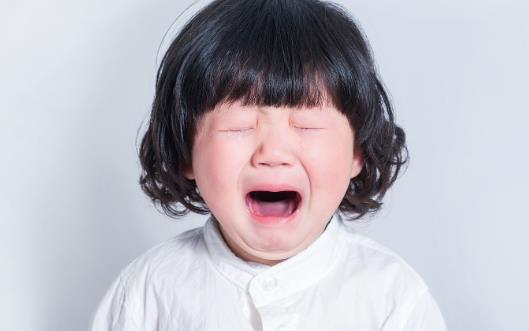 孩子心理脆弱 家长学会采取积极行动做表率-很美的