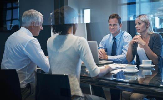 日常生活最常见坏习惯 最伤身的7种坏姿势-很美的