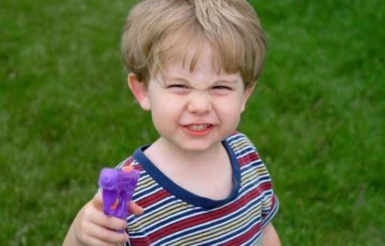 2018年最危险的五种玩具 孩子再喜欢宝妈也别轻易买-很美的