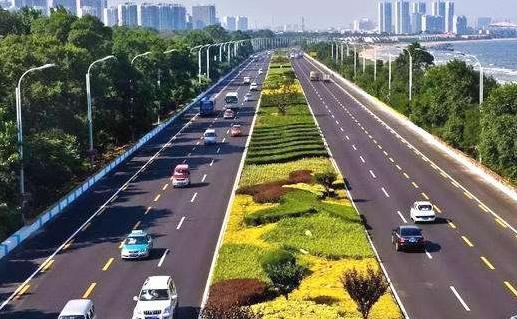 新手开车细节问题要注意 心平气和不急不躁-很美的