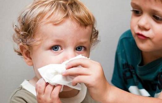不同颜色鼻涕预示不同健康问题 宝宝流鼻涕正确护理-很美的