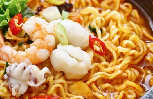 孕妇是否可以吃方便面 你可以这样吃-很美的