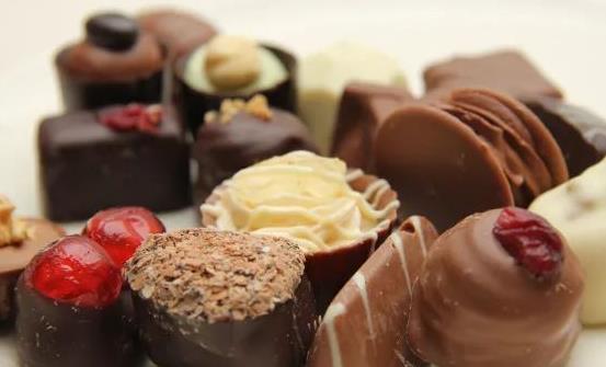 孩子爱吃糖易得甜食综合征 控制宝宝吃甜食妙招-很美的