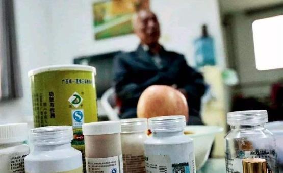 为父母挑选到合适的老年保健品 擦亮眼睛尤其重要-很美的