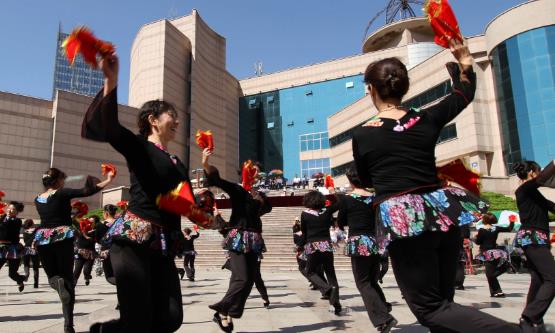 老年人运动多多身体就能棒棒 适合老年人的运动项目-很美的