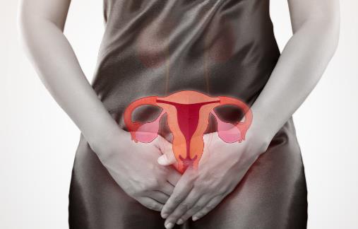 女孩一般几岁来月经 过早过晚来月经都不是好事-很美的