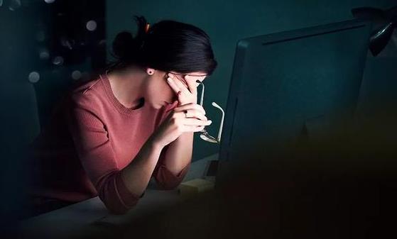 五种不良习惯会加重视疲劳症状 护眼需做好这四点-很美的