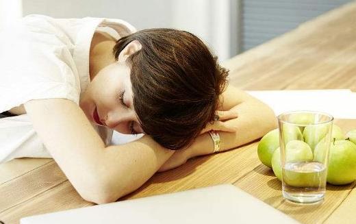 白领冬季午休应该注意的事 午休需警惕寒气入侵-很美的