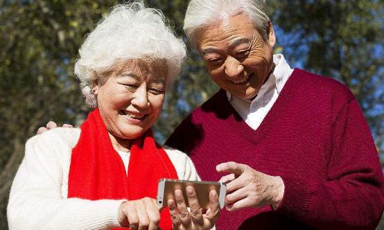 过量补钙反而危害老人健康 老人科学补钙三方法-很美的