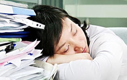 上班族歇晌 推荐精力充沛的午休方法