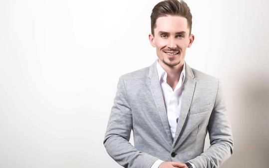 小偏方帮你有效治疗咽炎-很美的