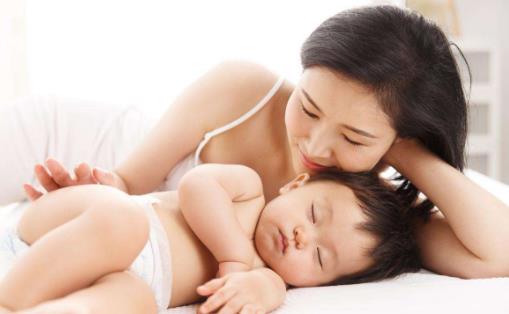 孩子独睡的好处多 自己独睡的孩子起床气更小-很美的