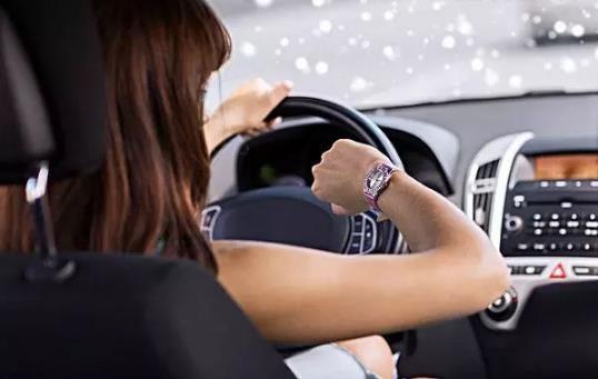 冬季行车9大要注意的事项 事事关乎生命安全-很美的