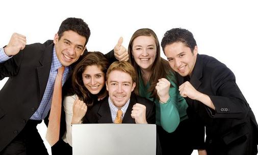 看看白领为保“饭碗”都做了啥-很美的