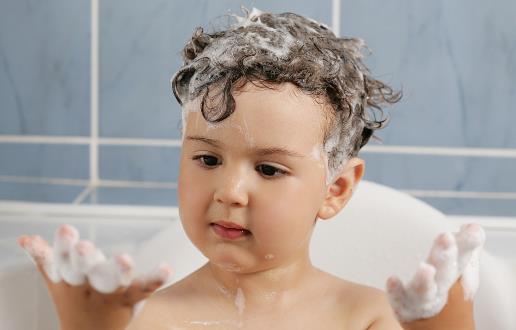 经期经常性头疼通过食物调理 多喝粥类减缓头疼-很美的