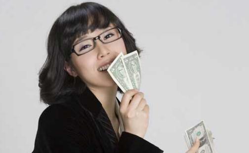 职场新人求职应如何谈薪水？-很美的