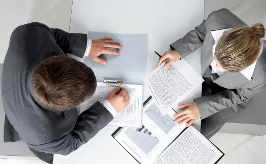 盘点最适合女性的职业-很美的