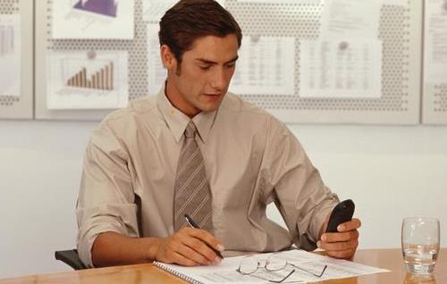 在职场上该如何获得自信-很美的