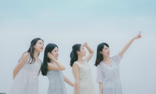 工作中要学会自己找事做-很美的