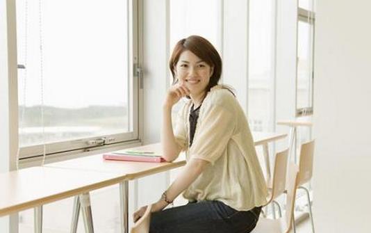 职场如何快速升职加薪-很美的