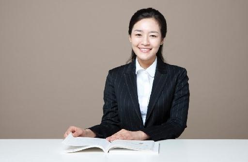 如何让自己充满自信-很美的