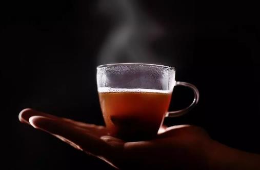 经期喝红糖水的好处 经期第一至三天是丰胸最佳期-很美的